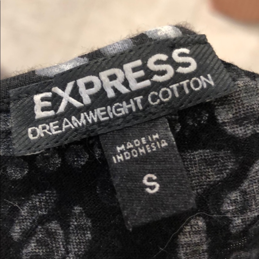 Express Razorback Tank - Picture 7 of 8